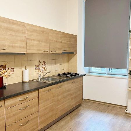 Modern Apartment Krakovska Прага Екстер'єр фото